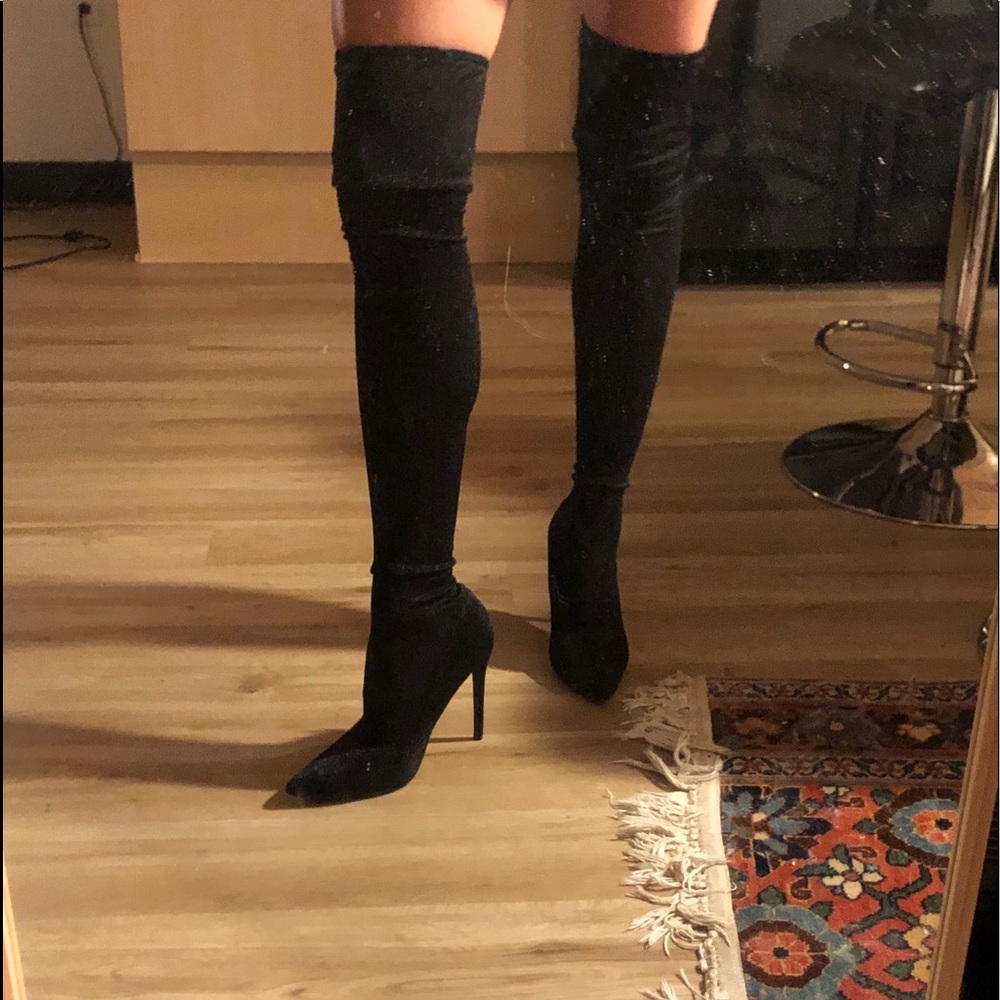 Over the knee black Boots 8.5